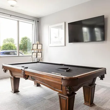 Modern & Spacious Studio Apt W Pool & Gym Indianapolis Exterior photo