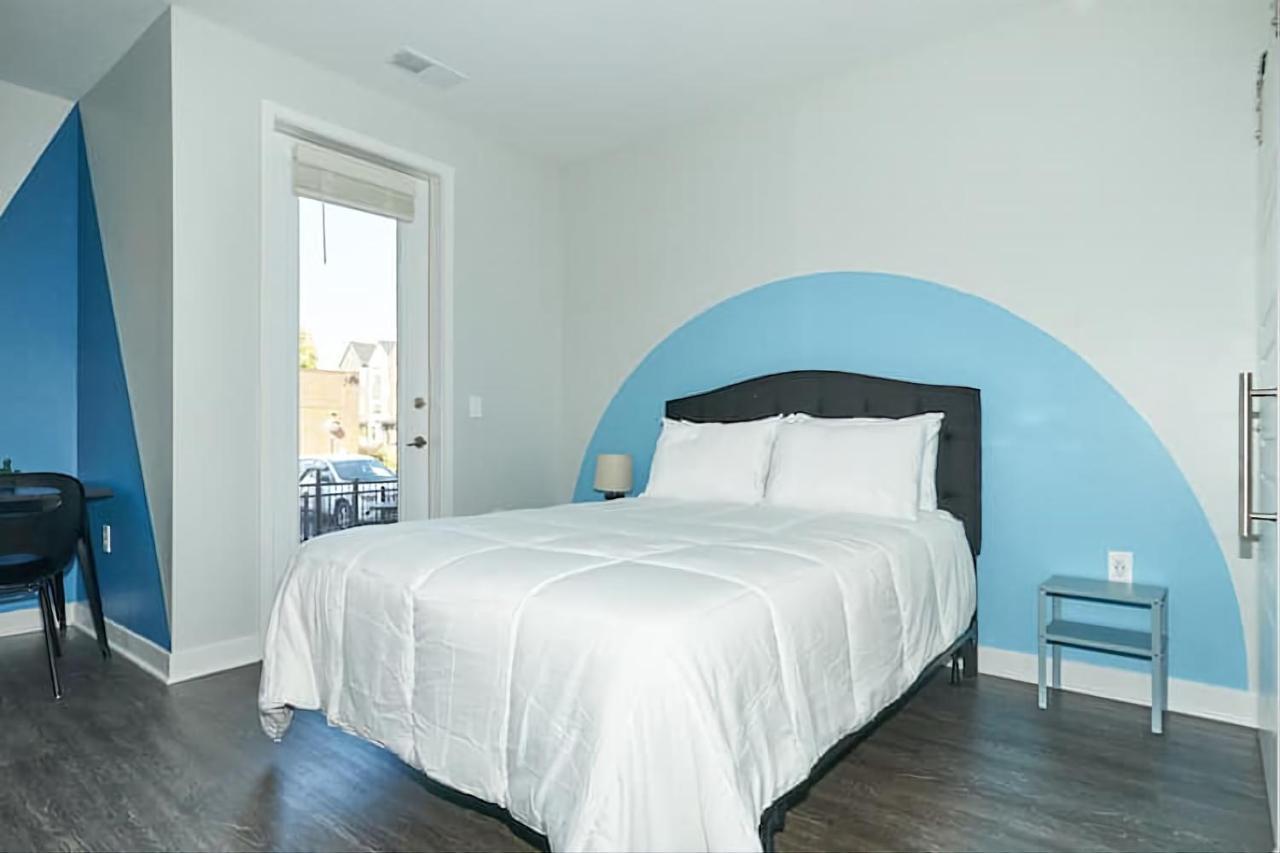 Modern & Spacious W Pool & Gym Apartment